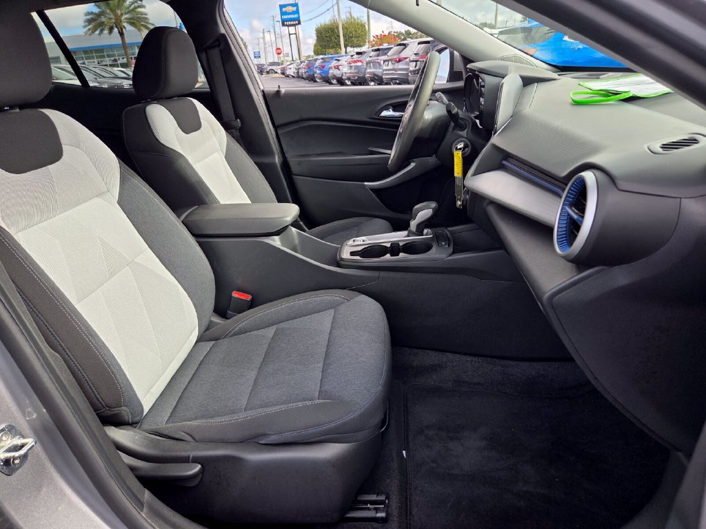 Certified 2024 Chevrolet Trax LS w/ LS Convenience Package FWD image 19