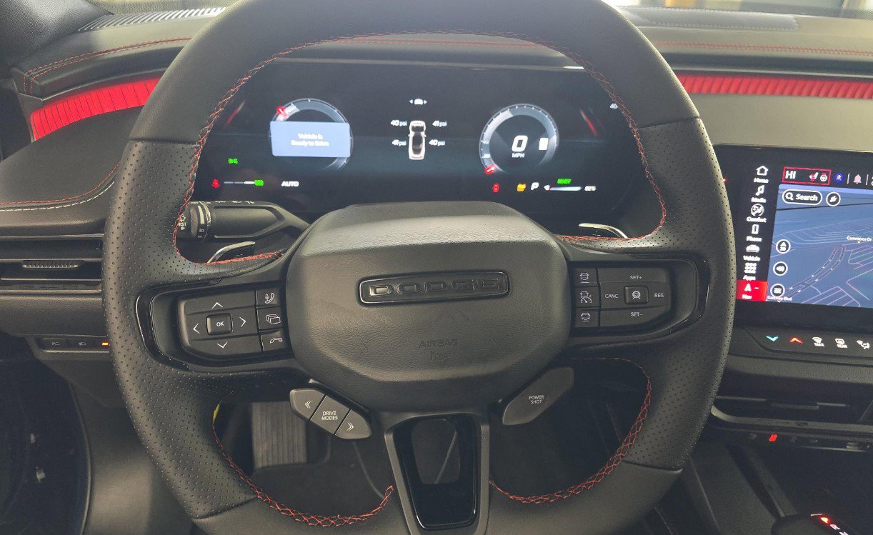 Used 2024 Dodge Charger Daytona Scat Pack w/ Plus Group AWD/4WD image 8