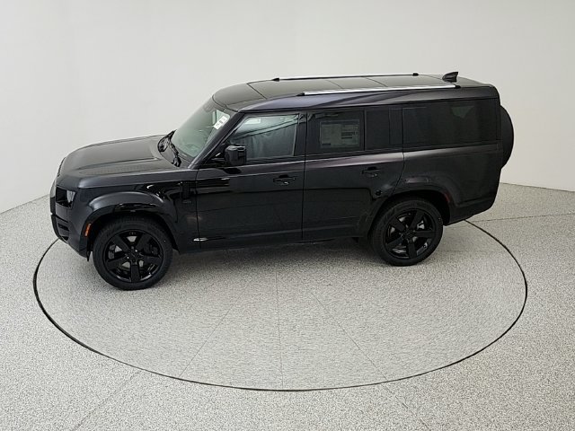 New 2026 Land Rover Defender 130 X-Dynamic SE AWD/4WD image 36