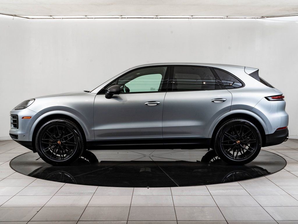 New 2026 Porsche Cayenne image 2