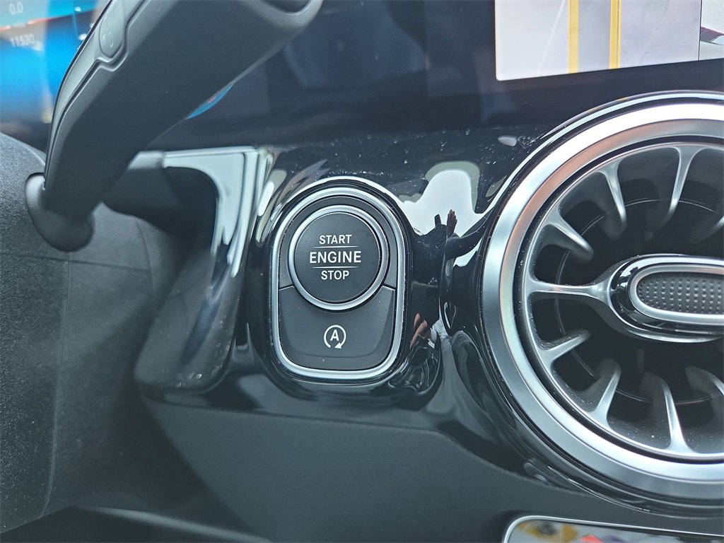 Certified 2023 Mercedes-Benz GLA 250 4MATIC image 27