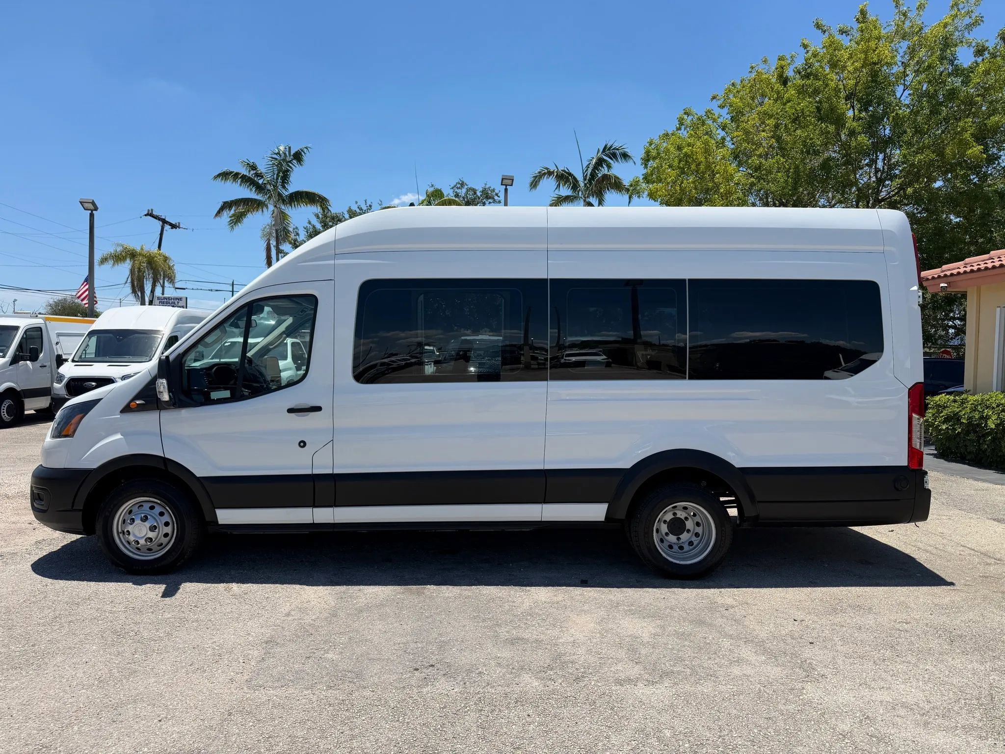 Used 2020 Ford Transit 350 XL RWD image 3