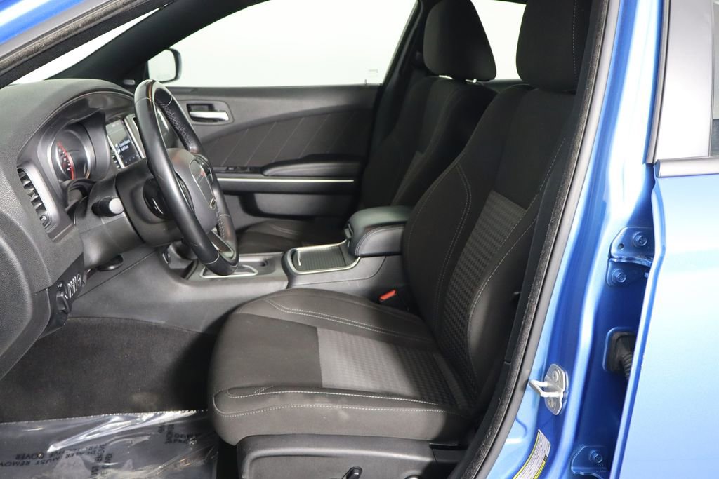 Used 2023 Dodge Charger SXT RWD image 14
