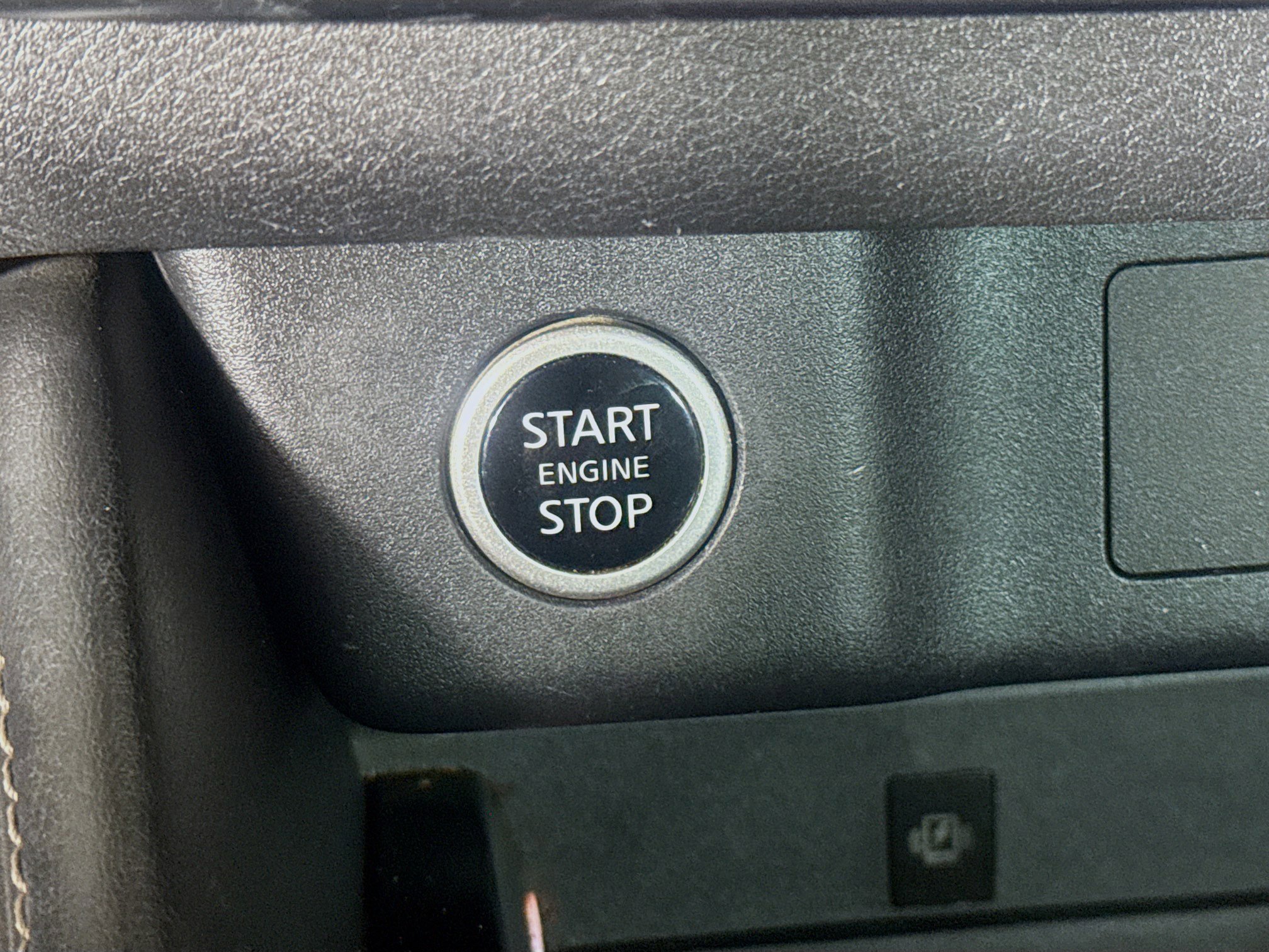 Used 2022 Nissan Rogue Platinum w/ Head-Up Display Package image 21