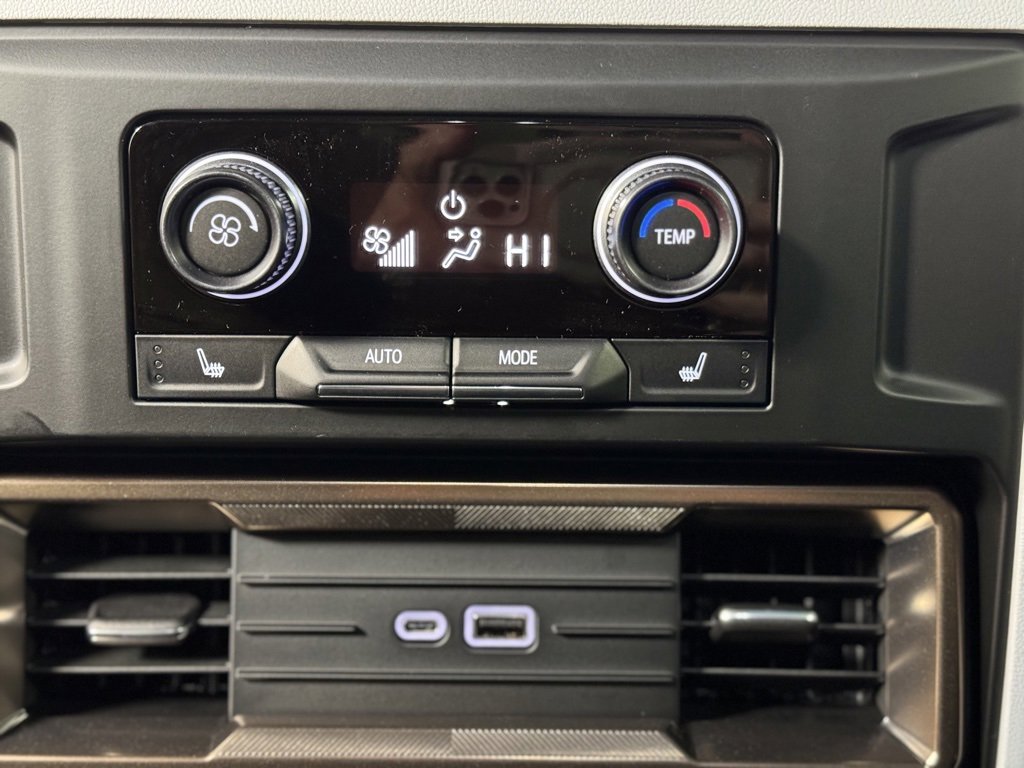 New 2025 GMC Hummer EV 2X w/ LPO, Sport Package image 19