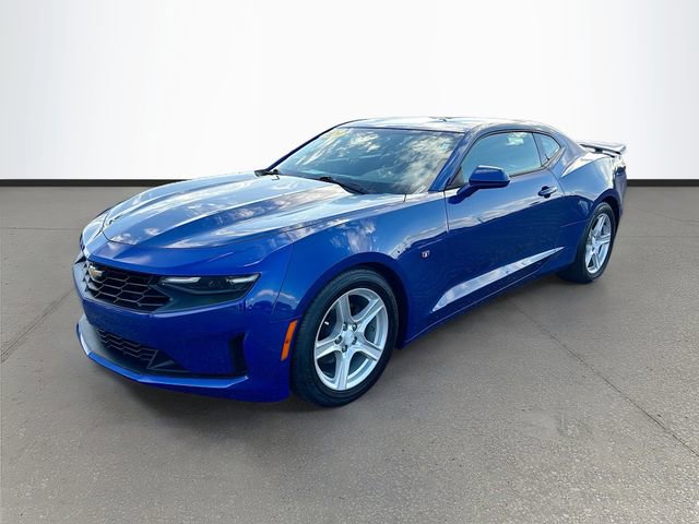 Used 2020 Chevrolet Camaro LT RWD image 3