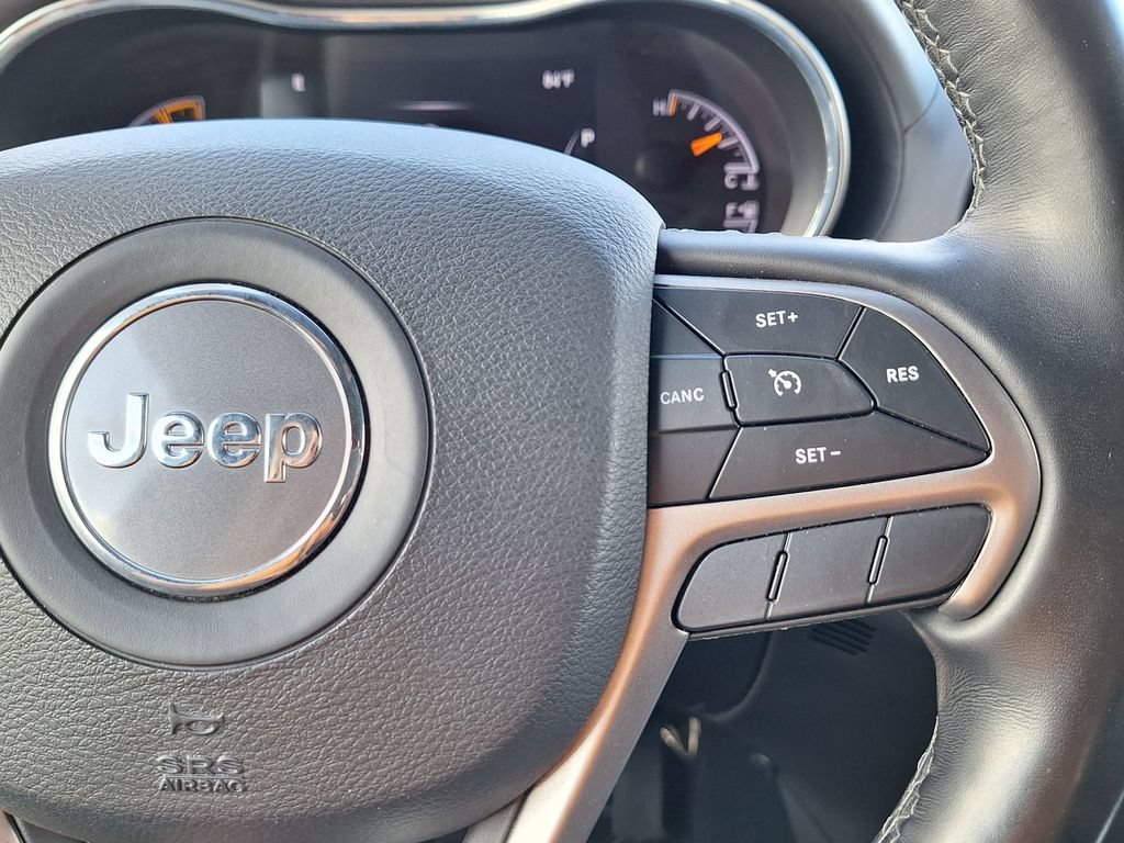 Used 2021 Jeep Grand Cherokee Overland AWD/4WD image 17