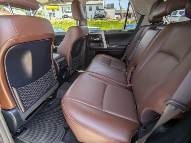 Used 2022 Toyota 4Runner Limited AWD/4WD image 19