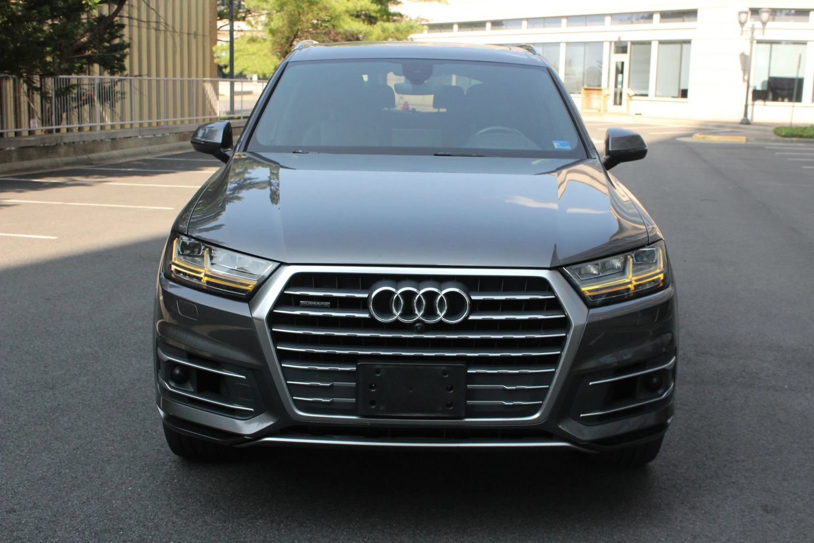 Used 2018 Audi Q7 3.0T Prestige AWD/4WD image 3
