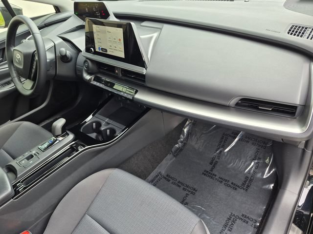 Certified 2025 Toyota Prius LE AWD/4WD image 29