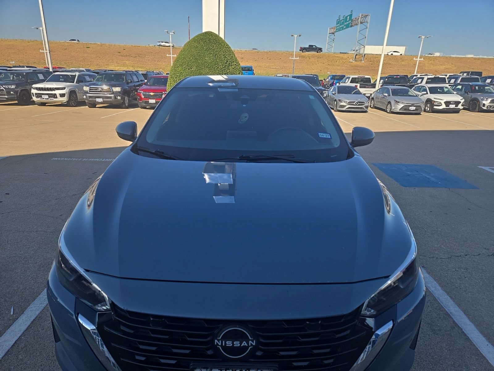 Used 2024 Nissan Sentra SV FWD image 7