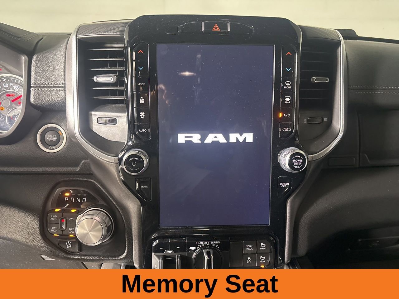 Used 2023 RAM 1500 Laramie AWD/4WD image 15