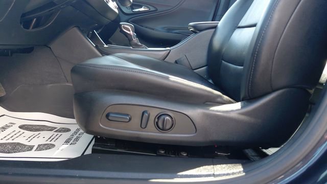 Used 2023 Chevrolet Malibu LT w/ LPO, Floor Liner Package image 13