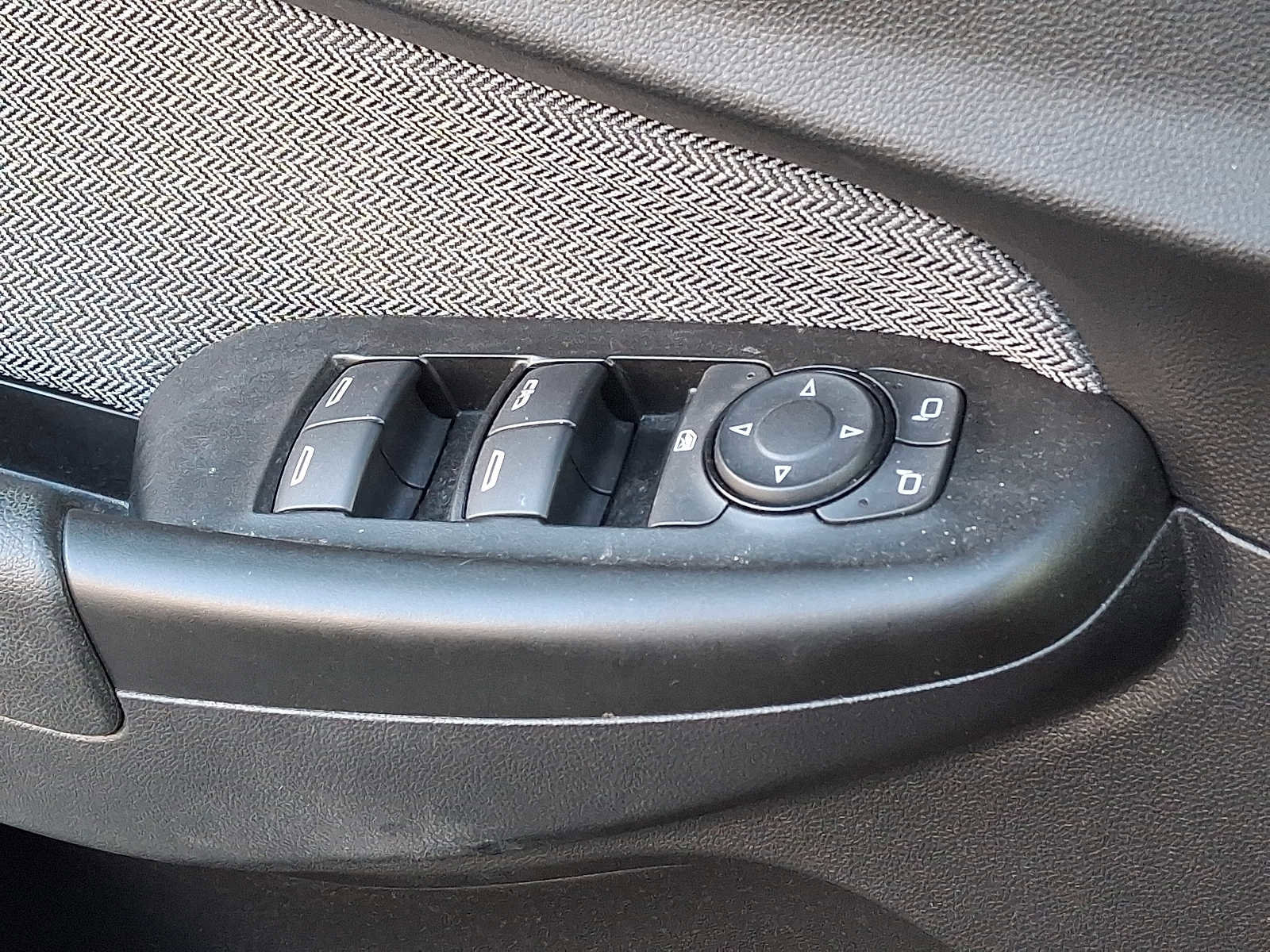 Used 2023 Chevrolet TrailBlazer LT w/ Convenience Package image 25