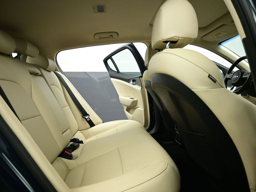 Certified 2022 Kia Stinger GT1 image 30