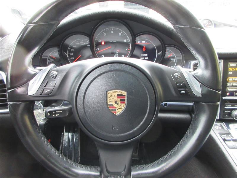 Used 2016 Porsche Panamera 4 image 14