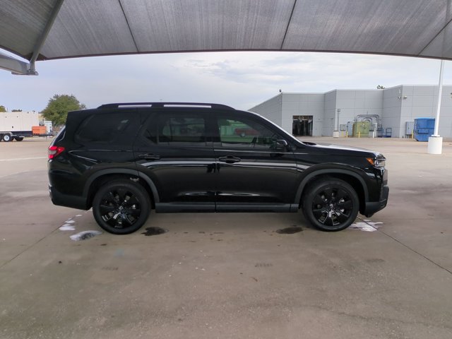 Certified 2026 Honda Pilot Black Edition image 4