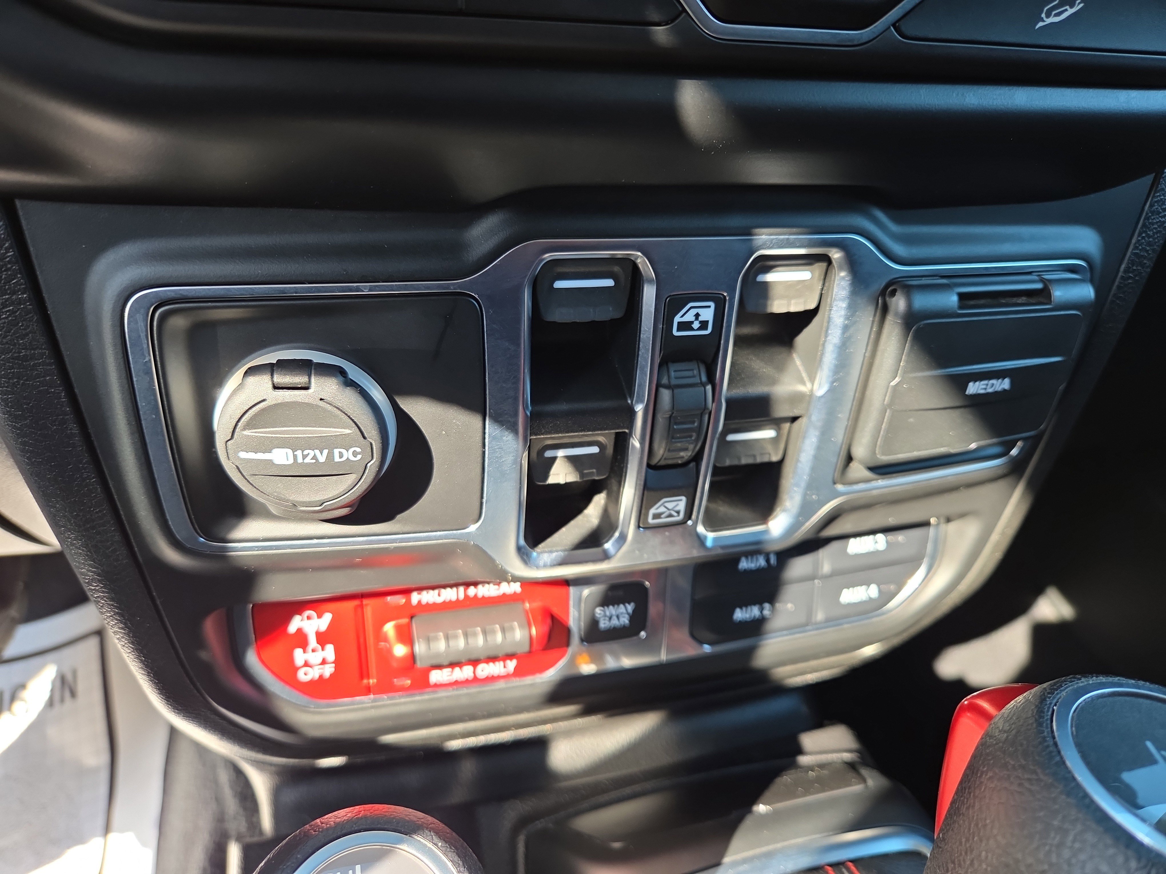 Used 2020 Jeep Wrangler Unlimited Rubicon w/ Quick Order Package 28Y Recon image 15