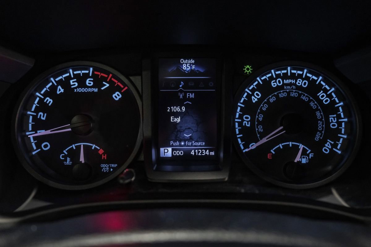 Used 2020 Toyota Tacoma TRD Off-Road w/ Advanced Technology Package image 18