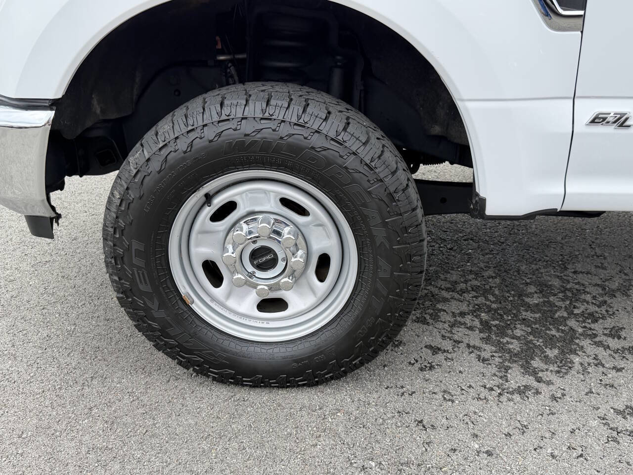 Used 2022 Ford F350 XL w/ Power Equipment Group image 13