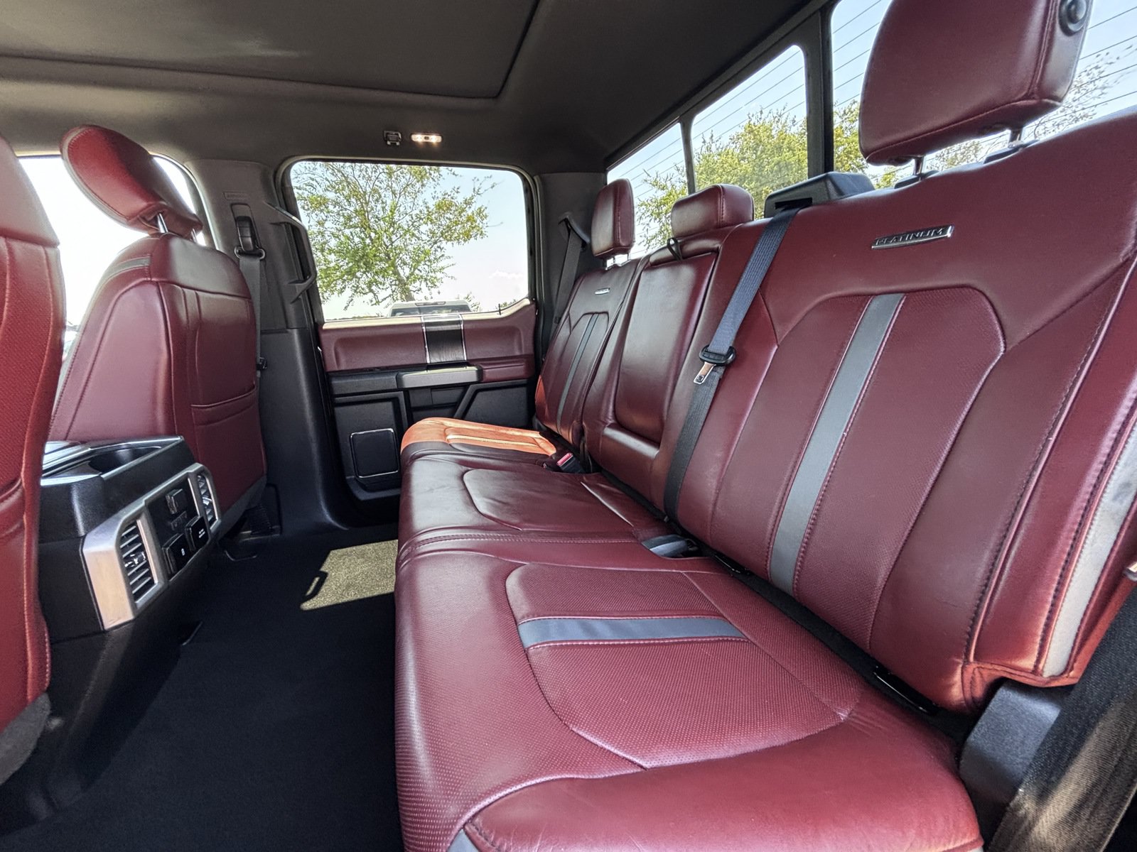 Used 2018 Ford F250 Platinum w/ Platinum Ultimate Package AWD/4WD image 21