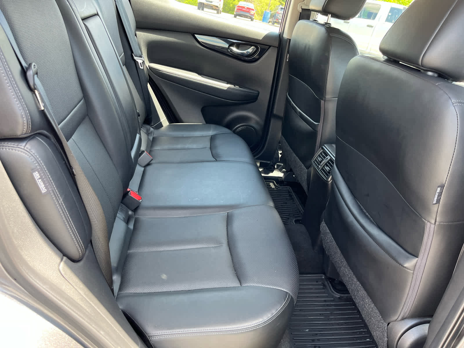 Used 2022 Nissan Rogue Sport SL AWD/4WD image 29