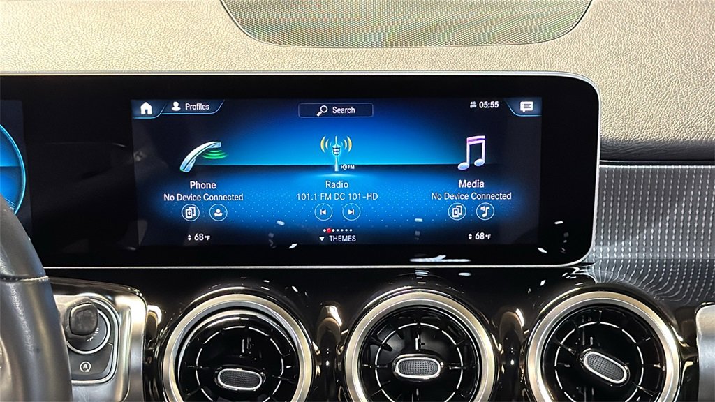 Used 2021 Mercedes-Benz GLB 250 4MATIC image 19