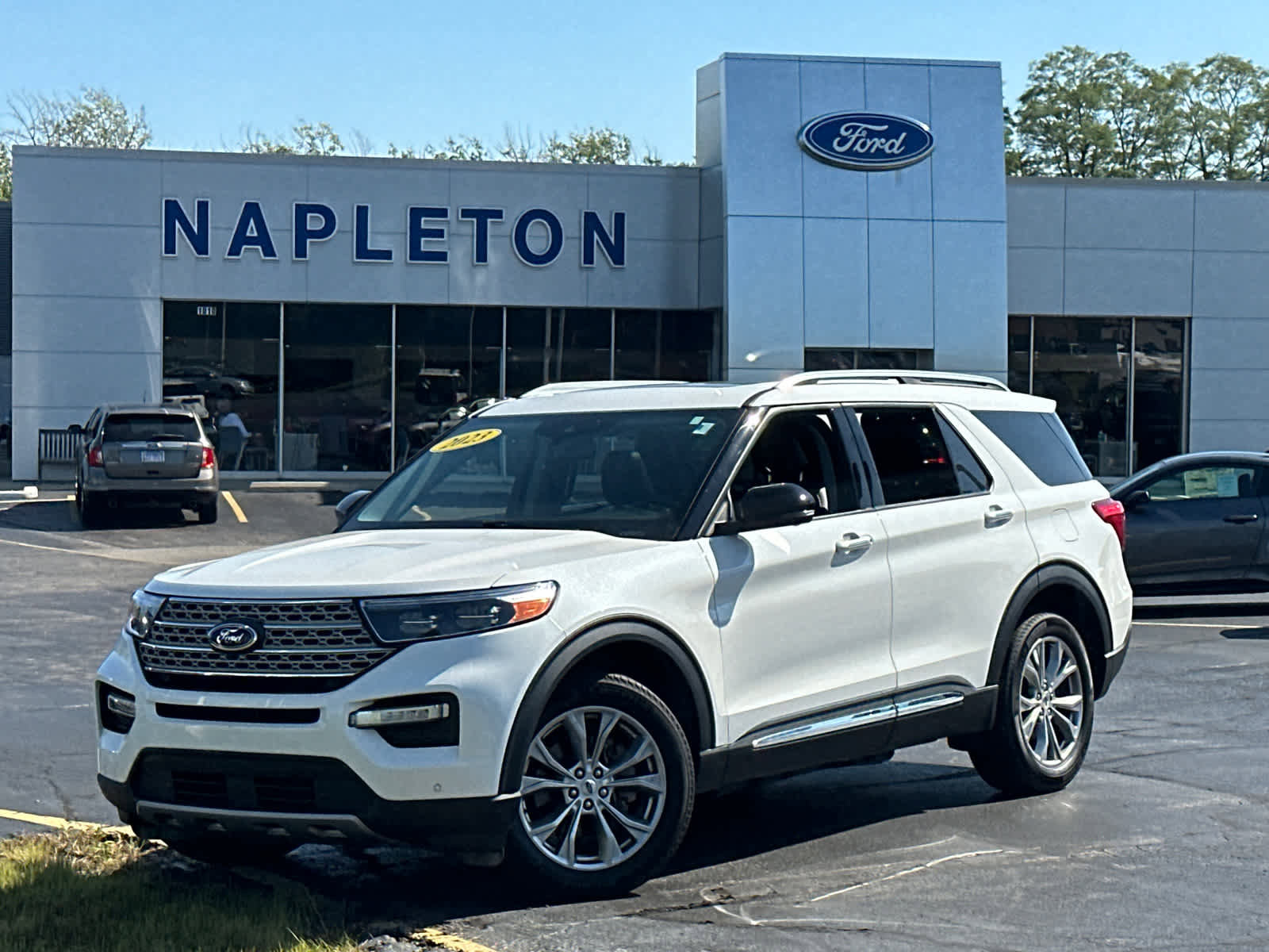Certified 2023 Ford Explorer Limited w/ Equipment Group 301A