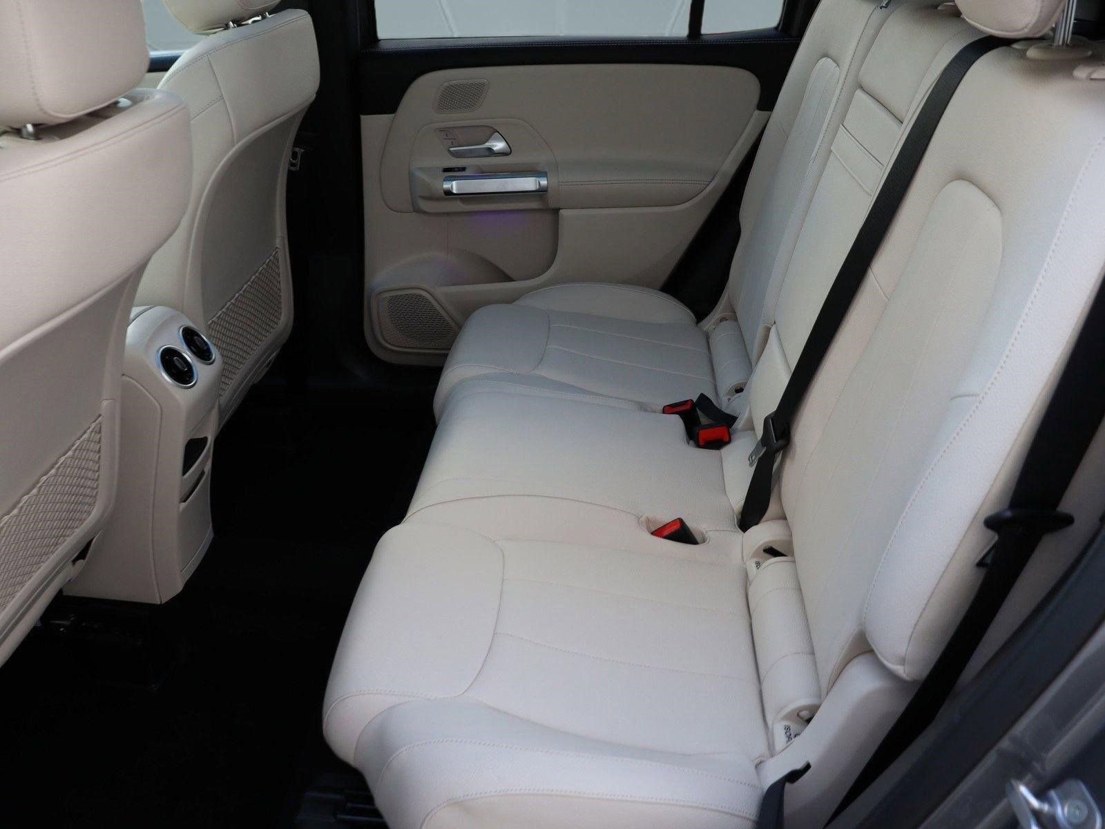 Certified 2025 Mercedes-Benz GLB 250 image 32