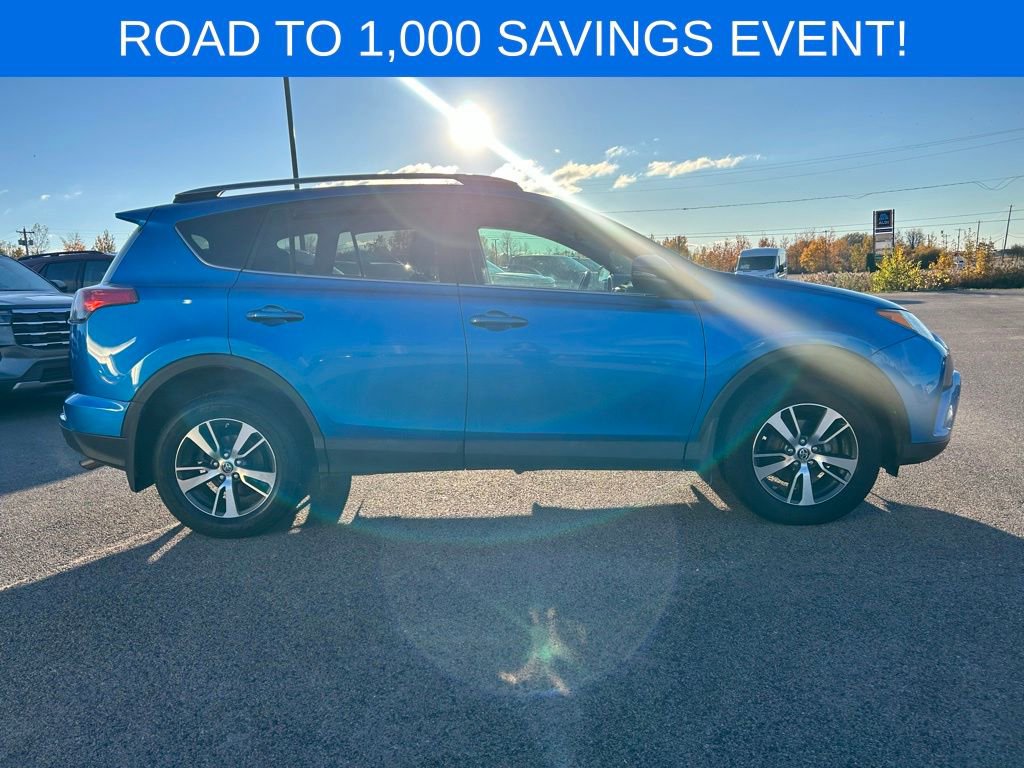 Used 2017 Toyota RAV4 XLE image 7
