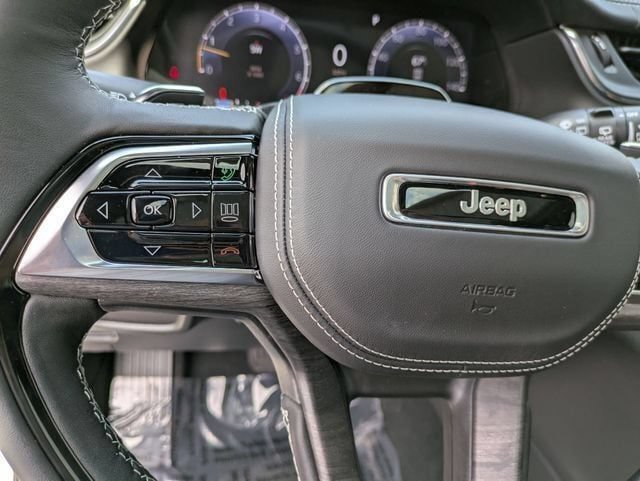 New 2025 Jeep Grand Cherokee L Overland w/ Advanced Protech Group III AWD/4WD image 23