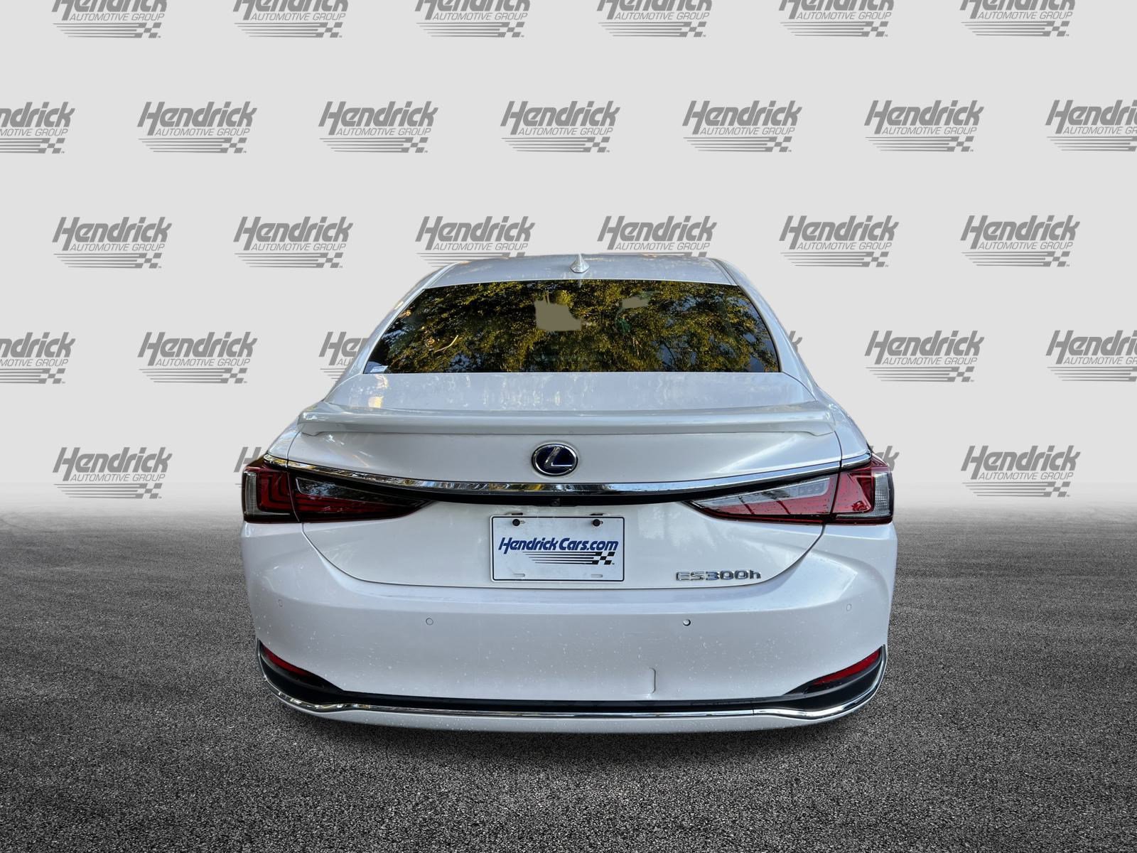 Used 2021 Lexus ES 300h Ultra Luxury w/ Accessory Package 2 image 8