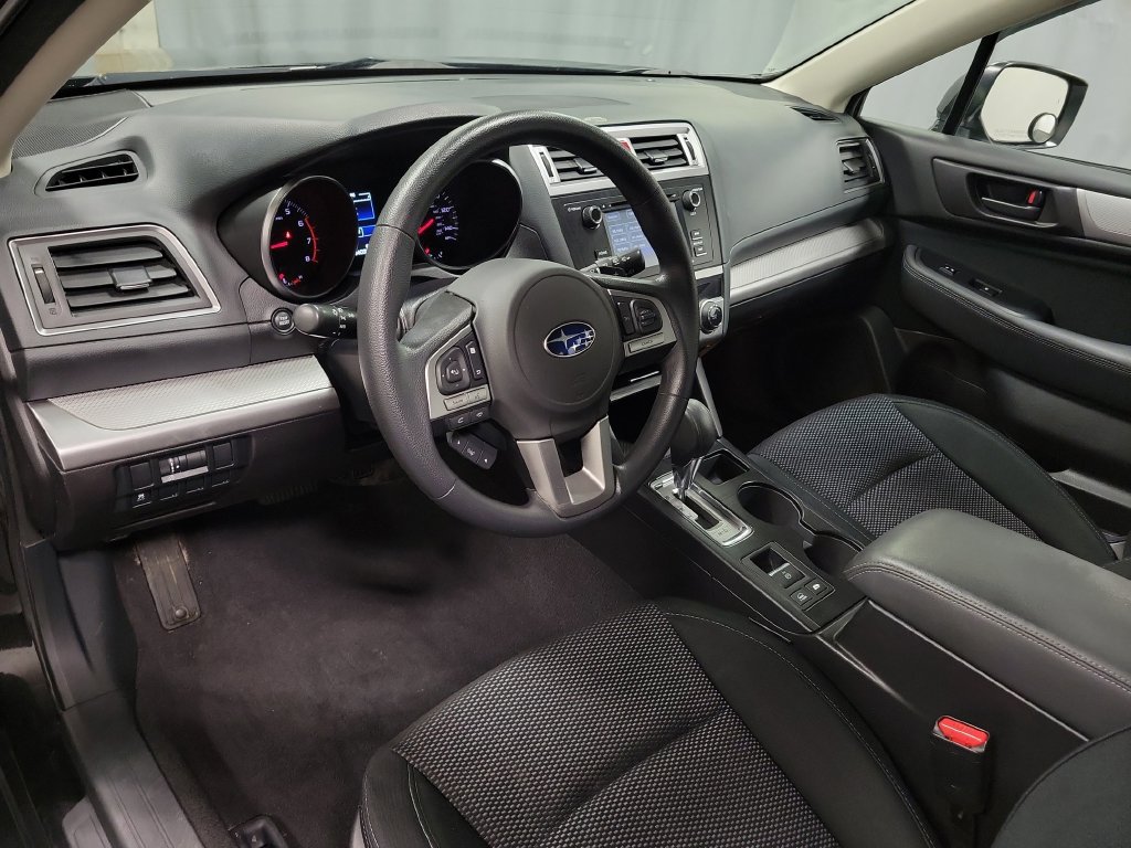 Used 2017 Subaru Outback 2.5i AWD/4WD image 17