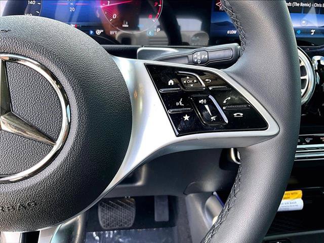 New 2026 Mercedes-Benz GLB 250 image 21