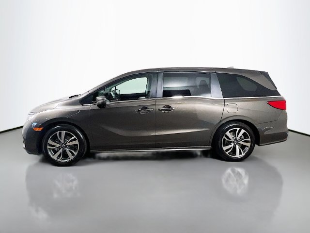 Used 2023 Honda Odyssey Touring image 5