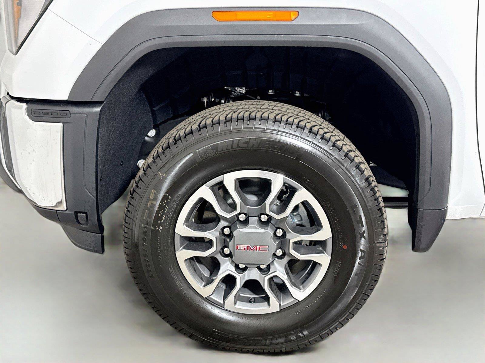 New 2026 GMC Sierra 2500 SLE w/ Max Trailering Package AWD/4WD image 19
