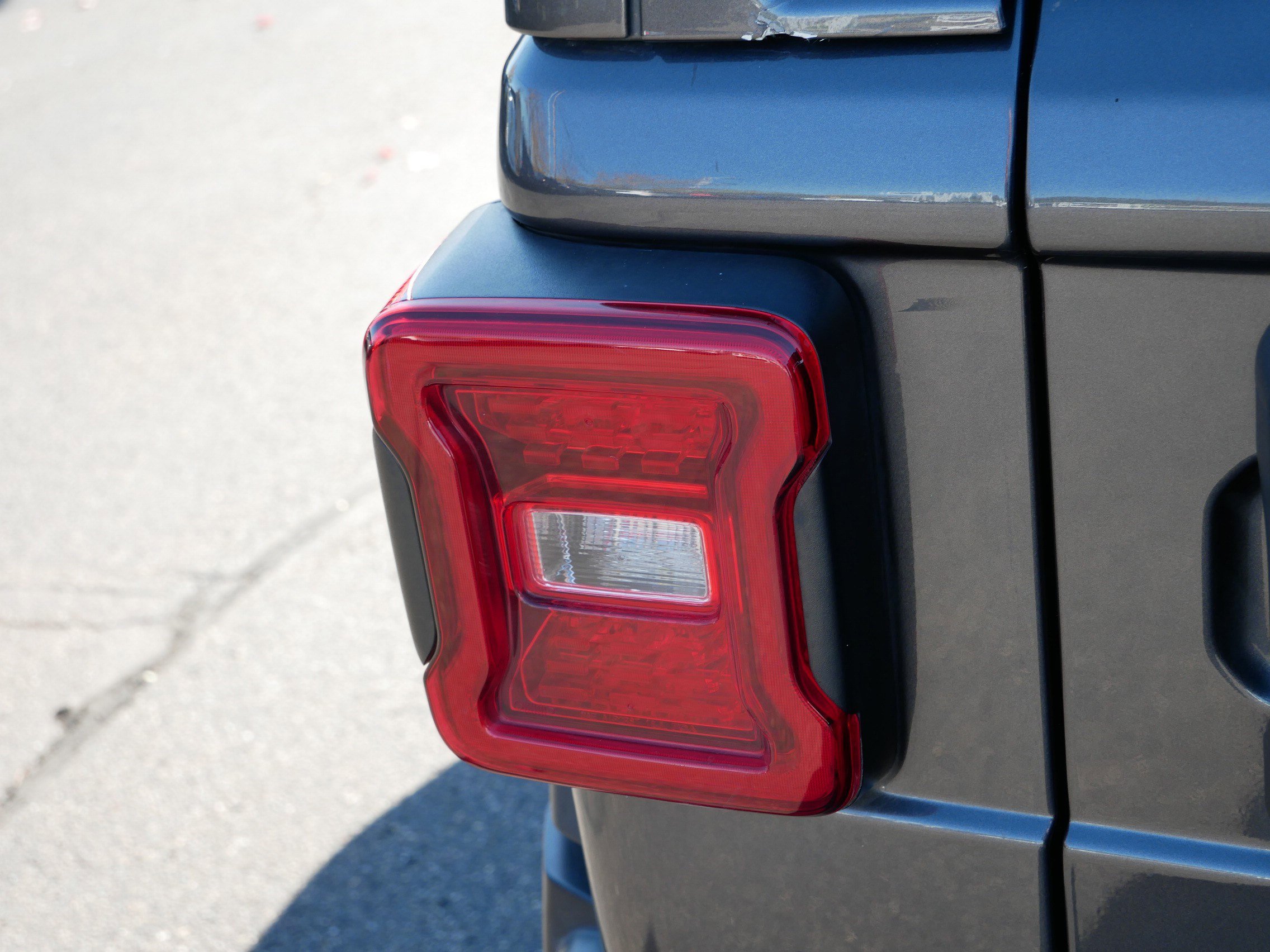 Used 2021 Jeep Wrangler Unlimited Sahara image 18