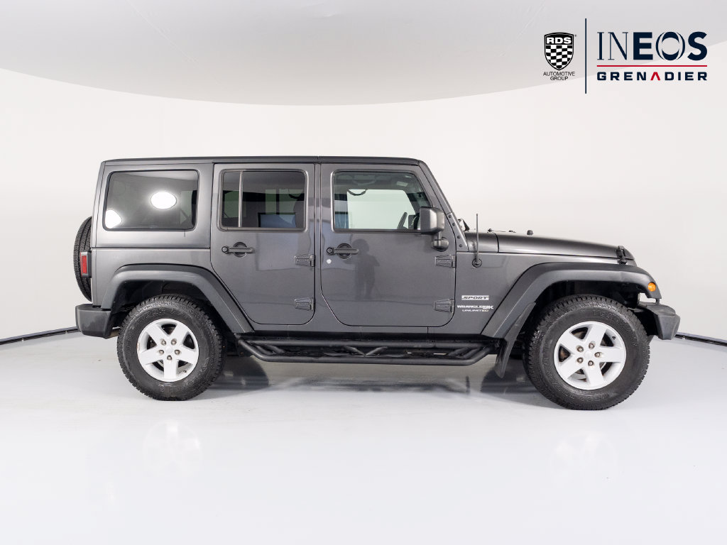 Used 2018 Jeep Wrangler Unlimited Sport S AWD/4WD image 6