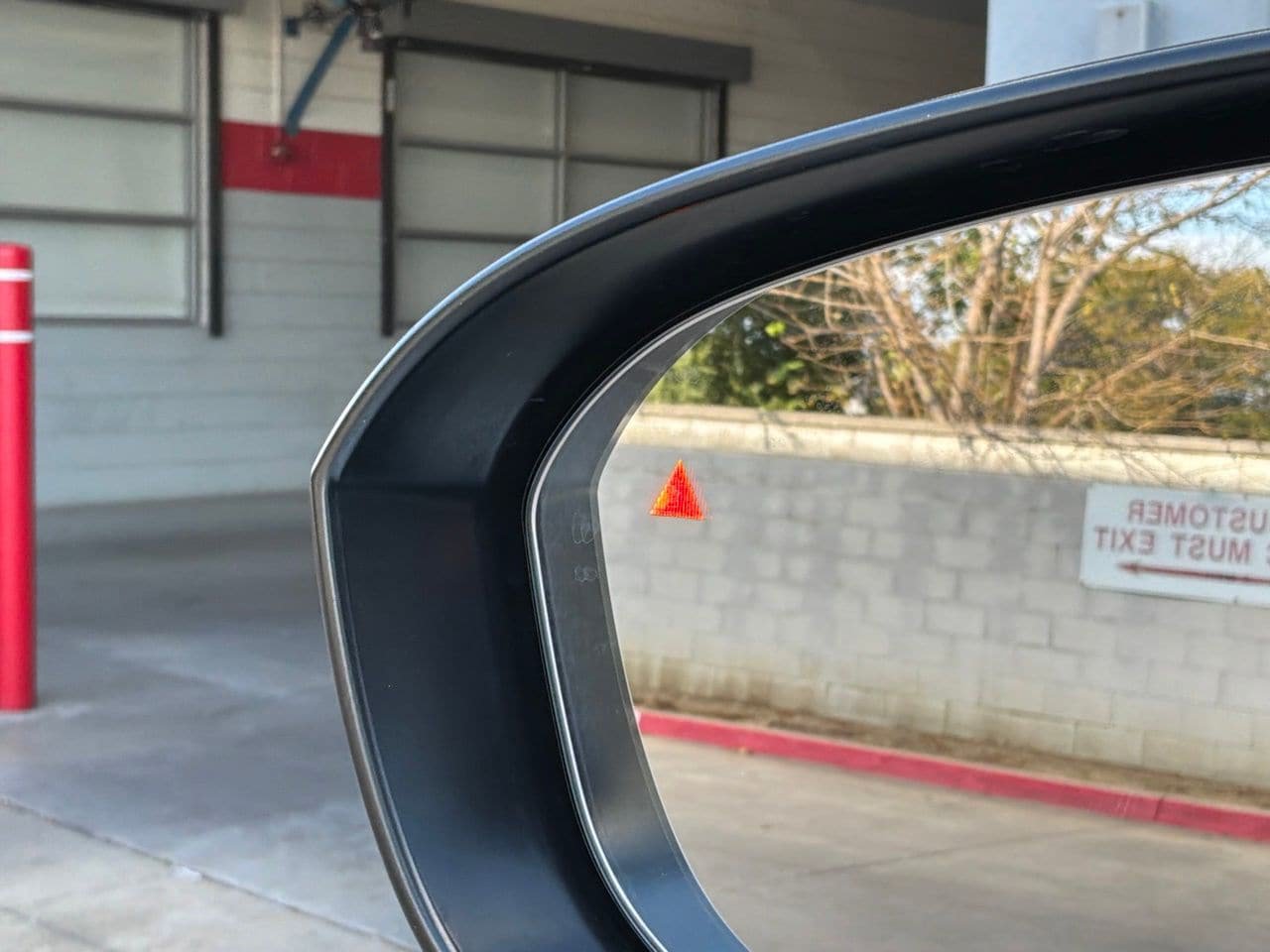 Used 2025 Nissan Rogue SV FWD image 21