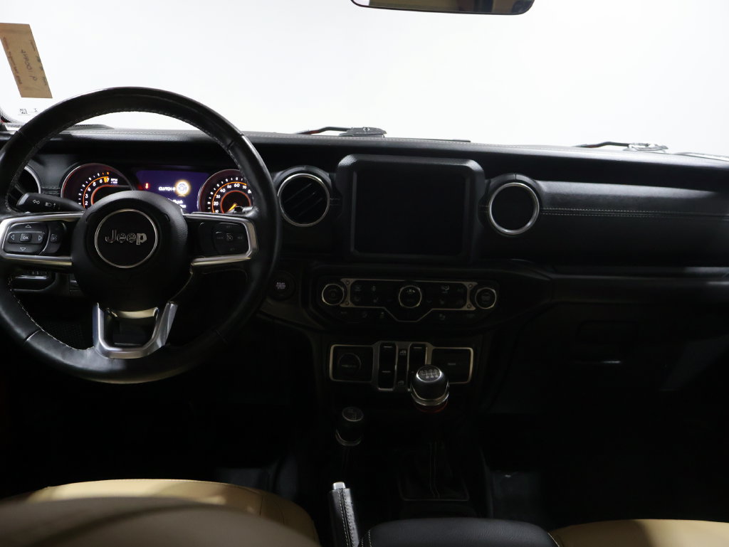 Used 2018 Jeep Wrangler Unlimited Sahara AWD/4WD image 15