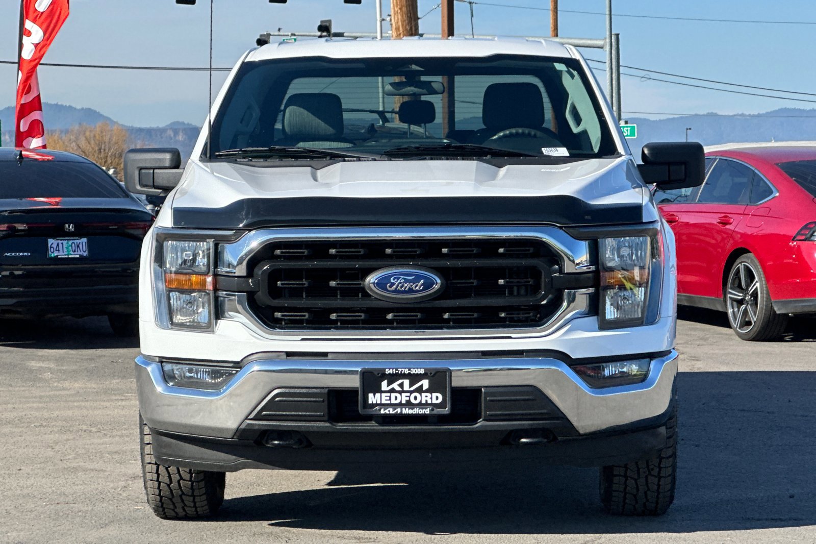 Used 2023 Ford F150 XLT w/ Trailer Tow Package image 10