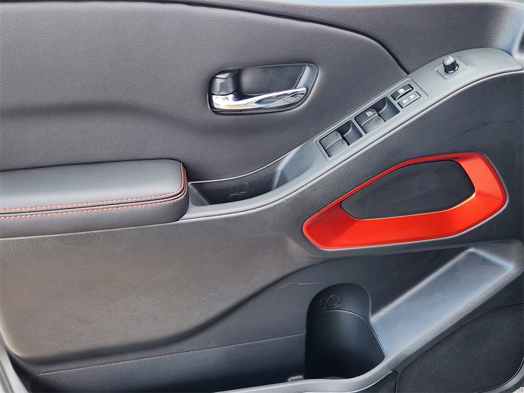 New 2025 Nissan Frontier PRO-4X w/ Interior Protection Package image 17