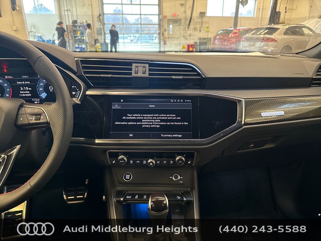 Used 2025 Audi Q3 2.0T Premium Plus w/ Premium Plus Package image 17