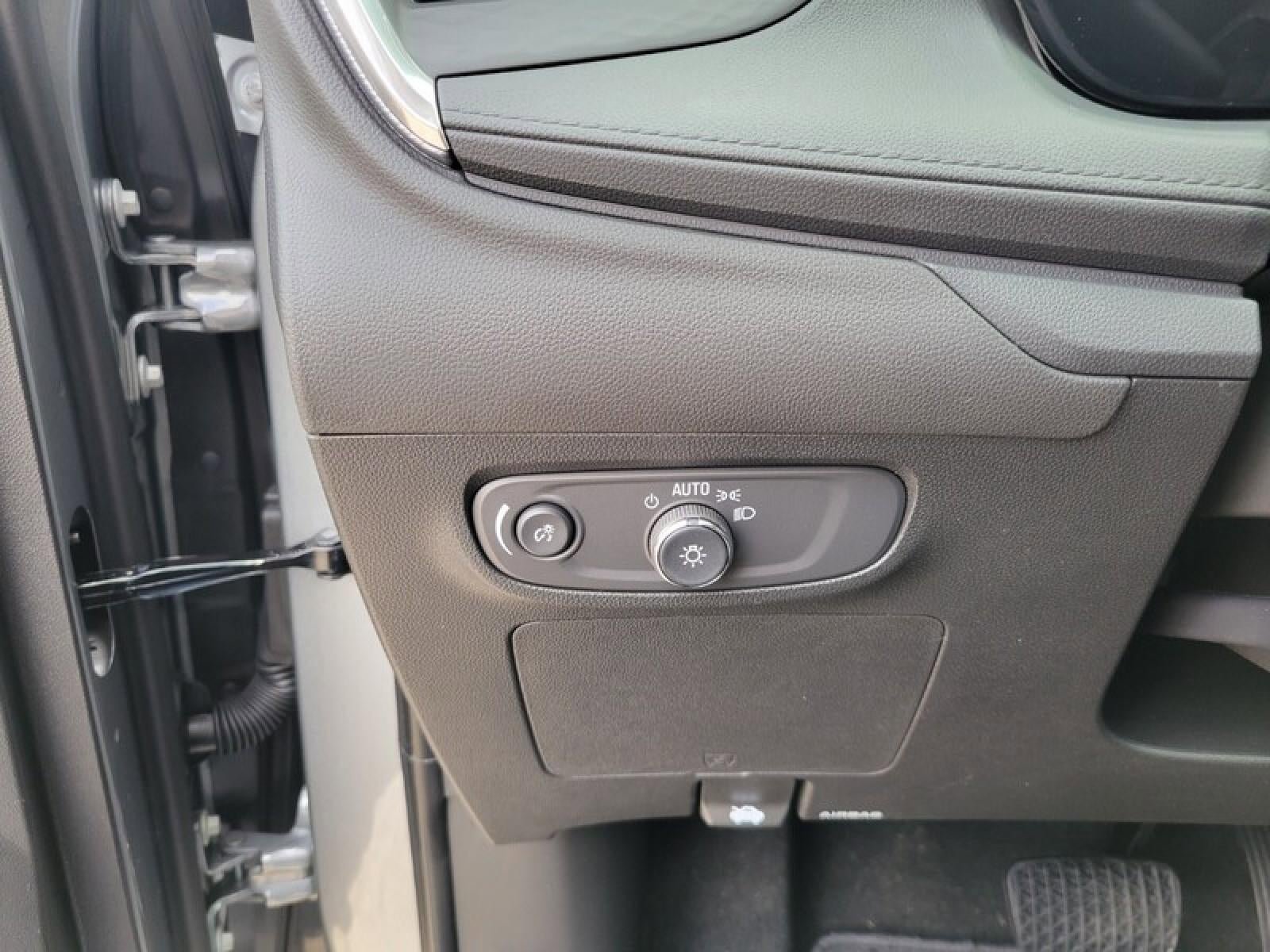 New 2026 Buick Encore GX Avenir w/ Avenir Technology Package FWD image 21