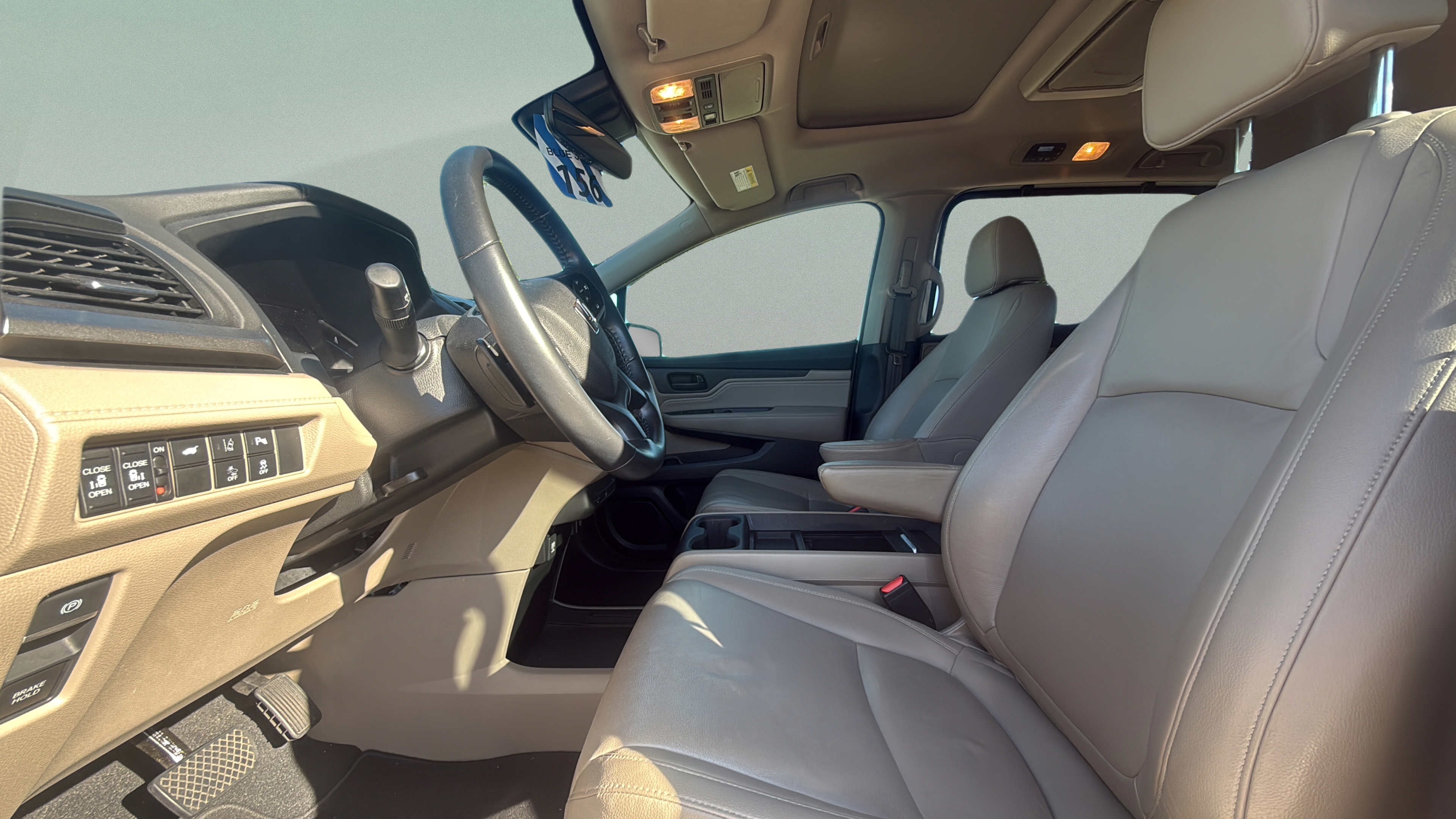 Used 2018 Honda Odyssey Touring image 9