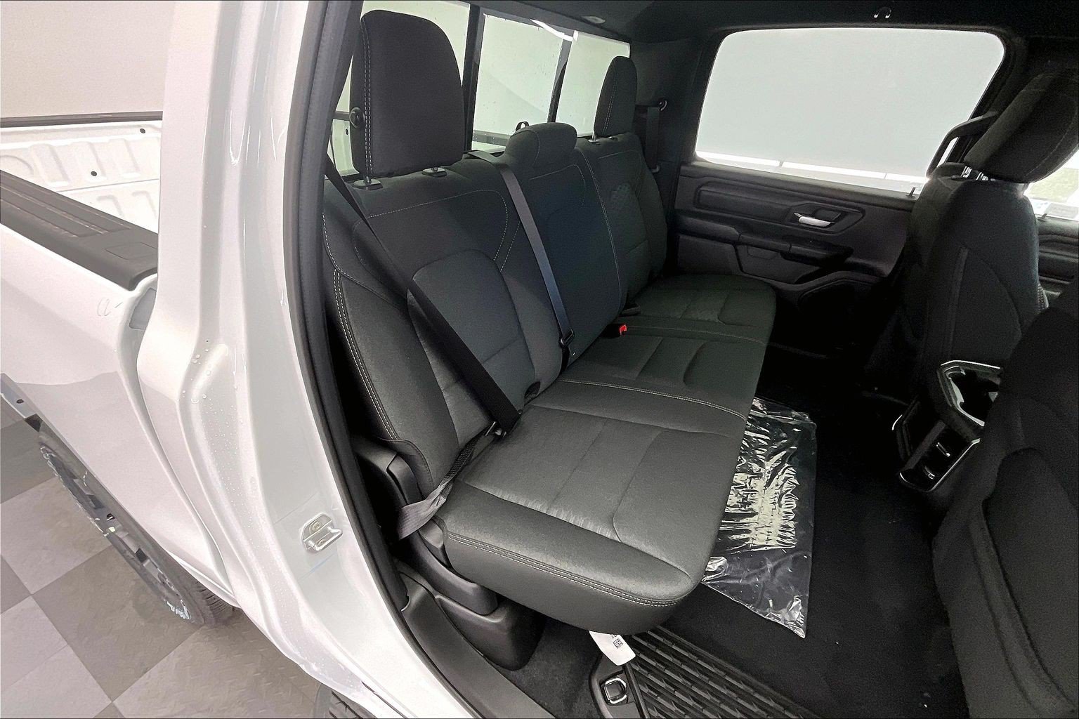 New 2026 RAM 1500 Express AWD/4WD image 10