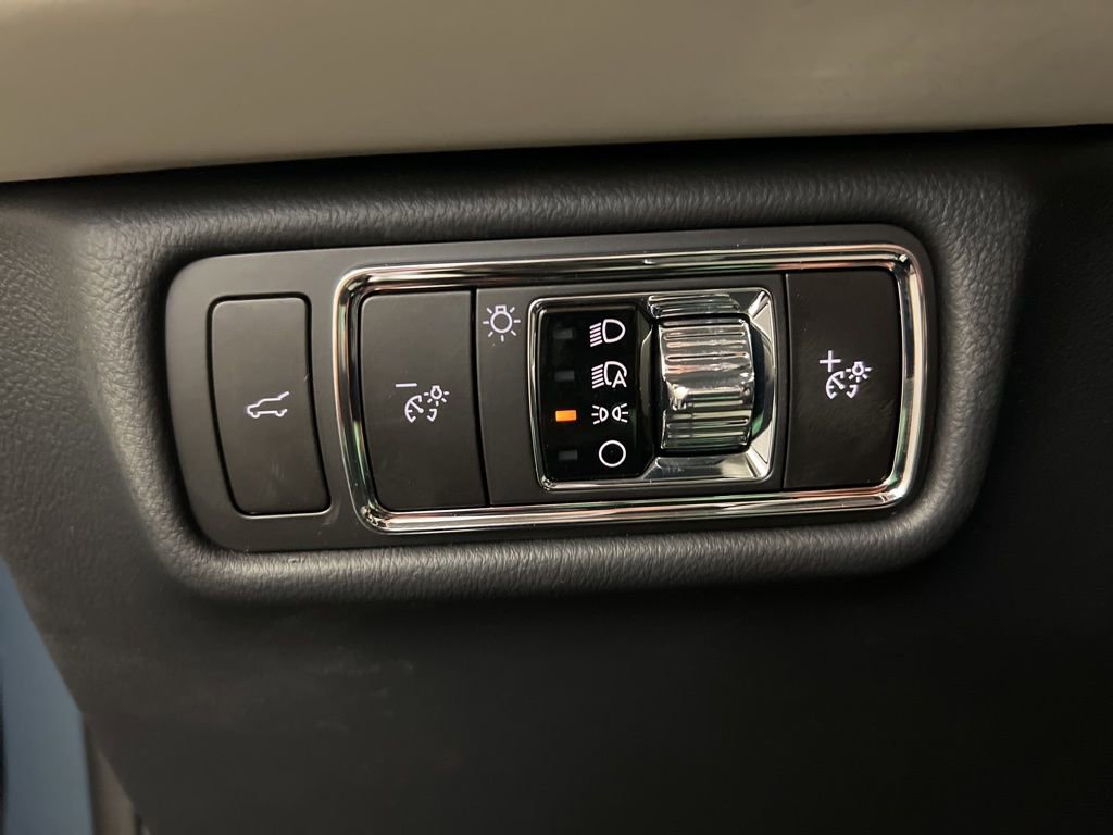 New 2026 Lincoln Aviator Black Label w/ Black Label Special Edition image 25