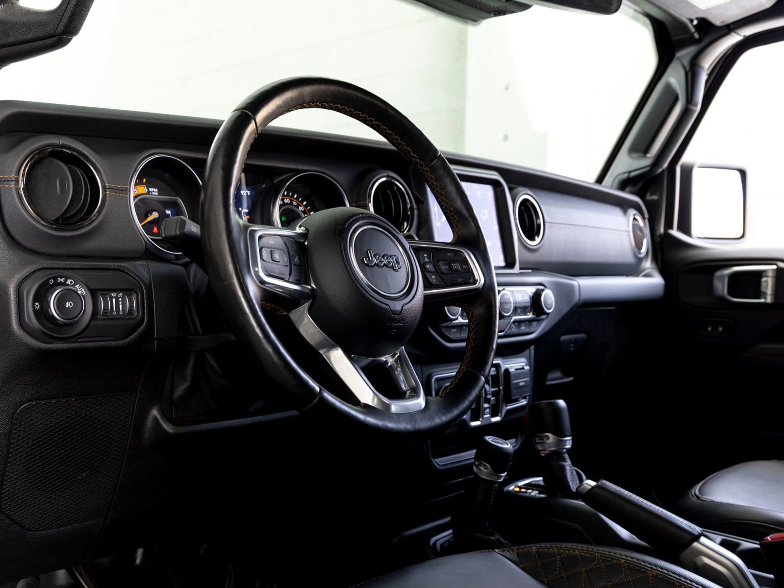 Used 2021 Jeep Wrangler Unlimited Sahara AWD/4WD image 13