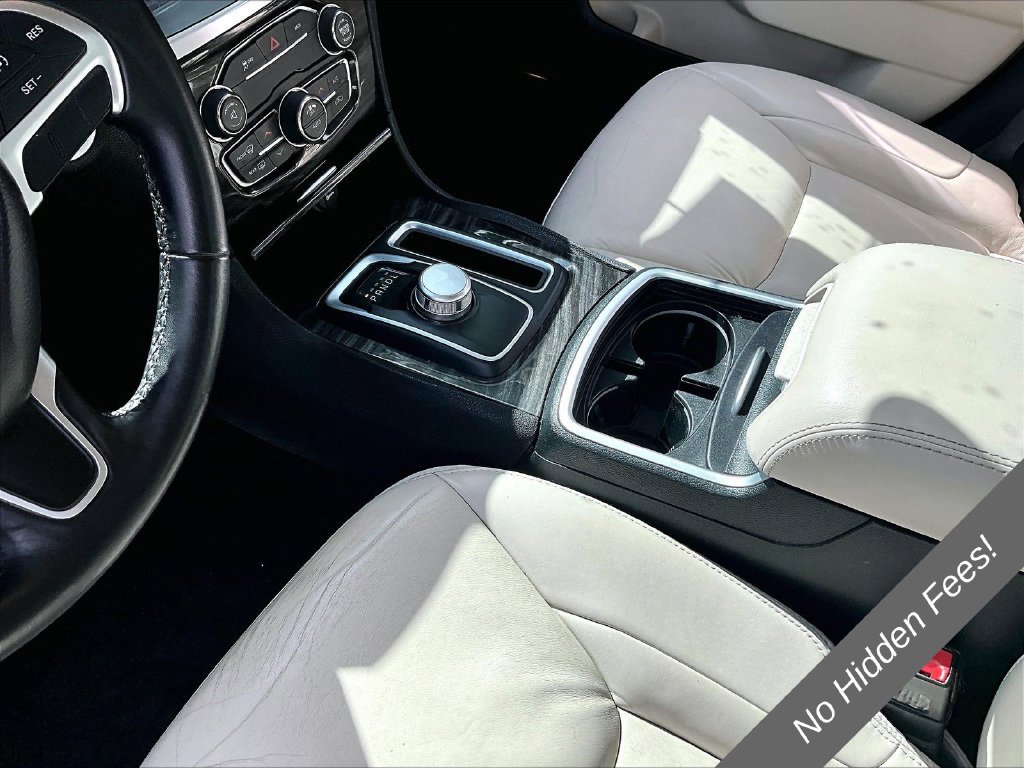 Used 2015 Chrysler 300 Limited RWD image 12