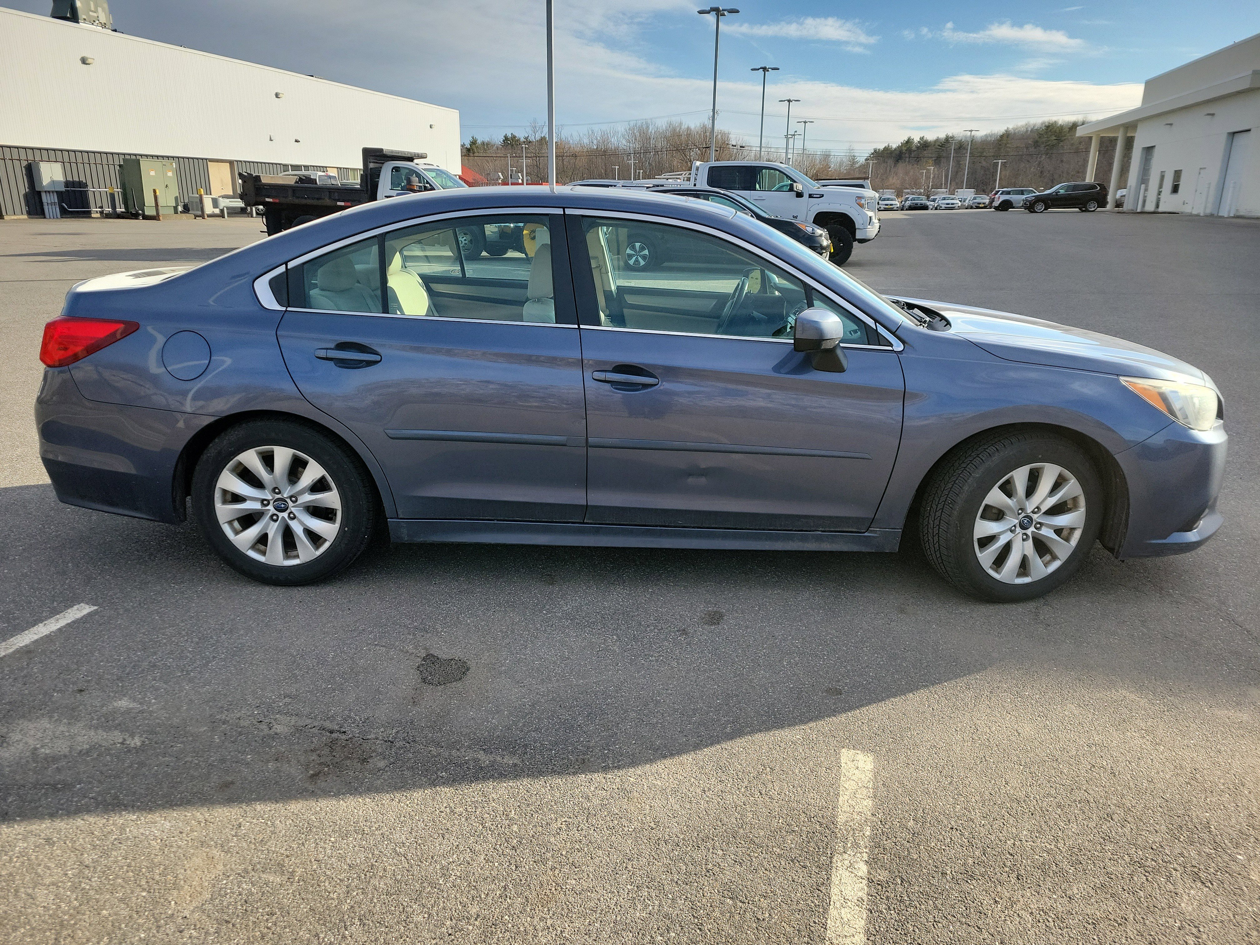 Used 2015 Subaru Legacy 2.5i Premium w/ Moonroof Package image 4